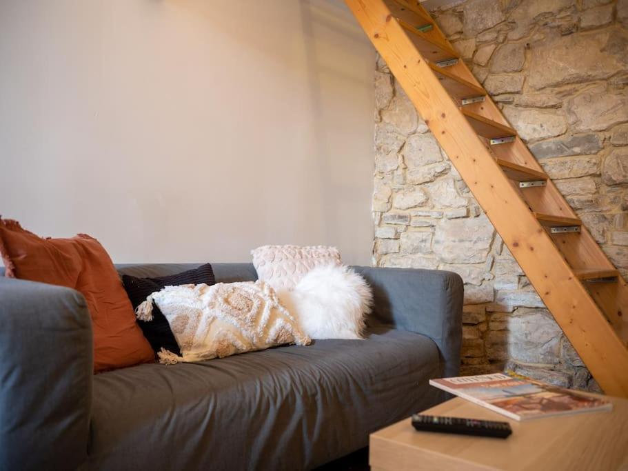 Equipe 4 Couchages Avec Terrasse Et Parking Apartment Venelles