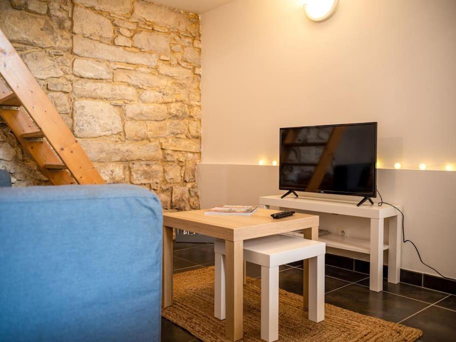 Apartment Equipe 4 Couchages Avec Terrasse Et Parking Venelles